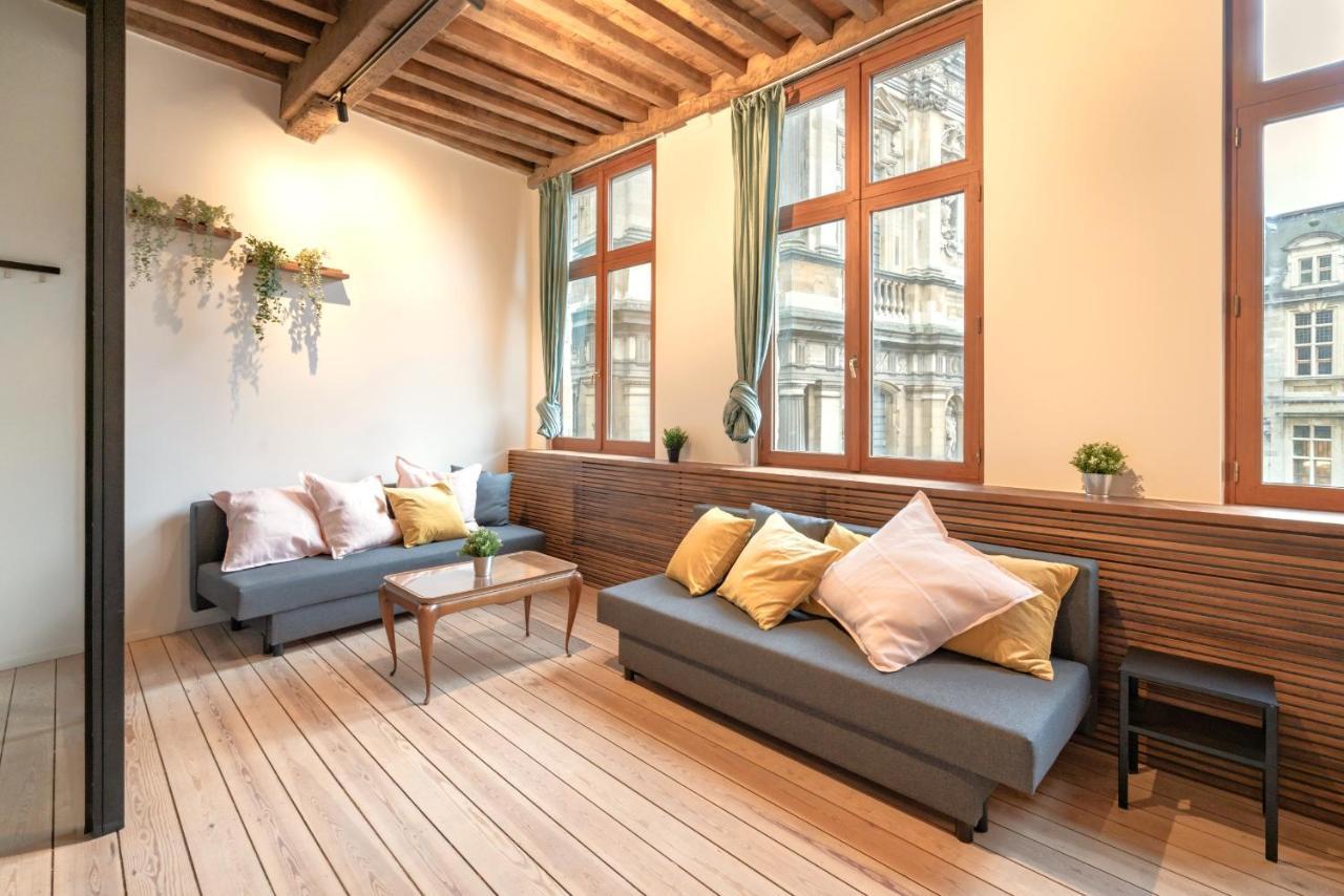 The Hendrik Square Apartments Antwerp Exterior photo